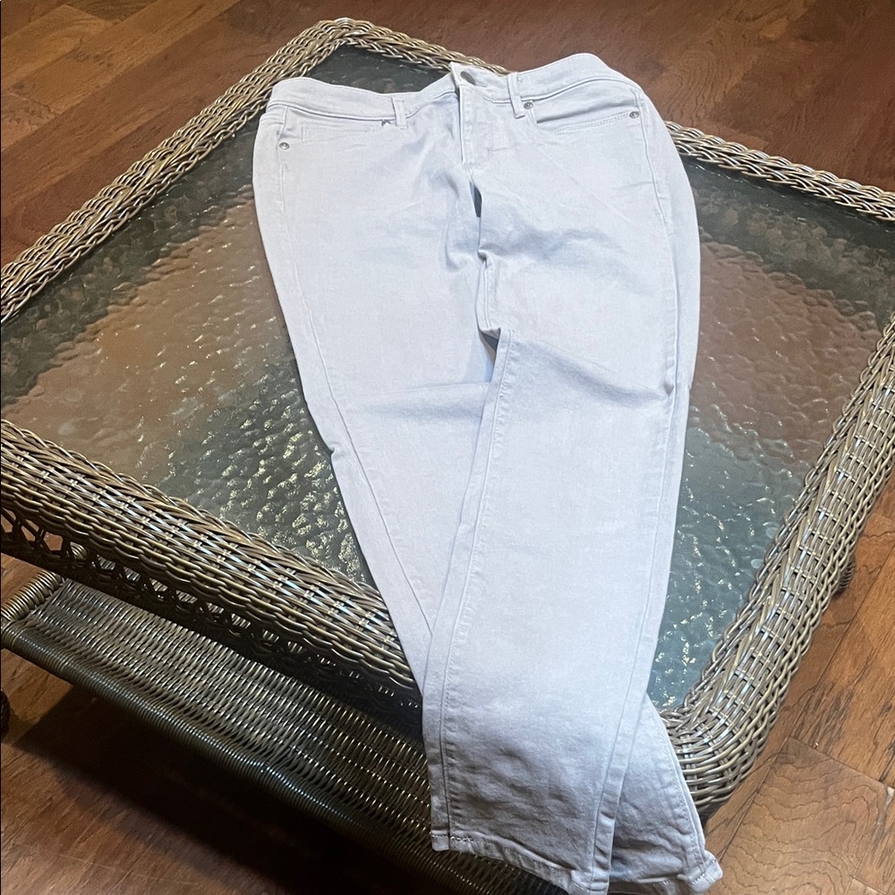 LOFT Women's Cream Skinny Jeans